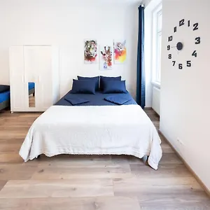 Radiant Premium - Fuenfhaus Appartamento